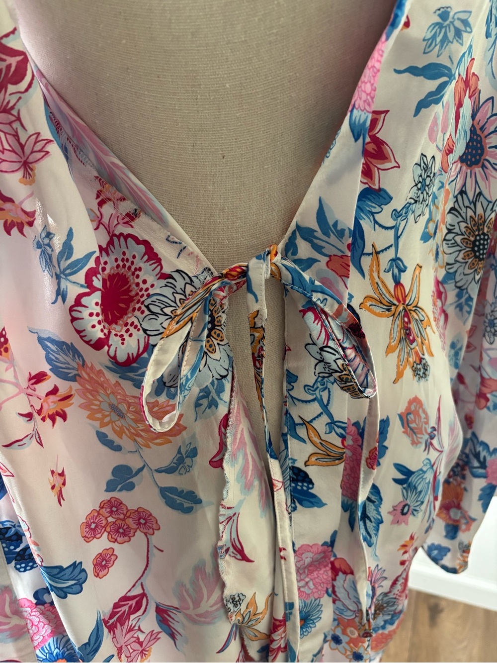 Tolani Collection Satin Floral Robe - Picture 7 of 11
